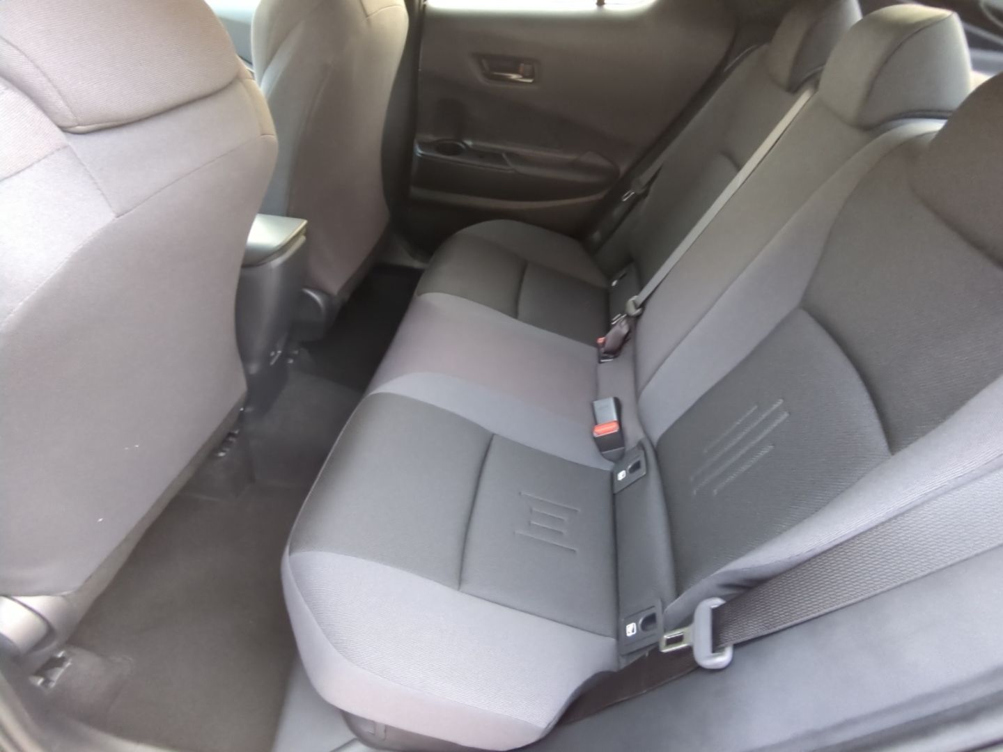 Toyota C-HR Plug-In Hybrid 2.0 EU6e FWD (Syst.223 PS) C