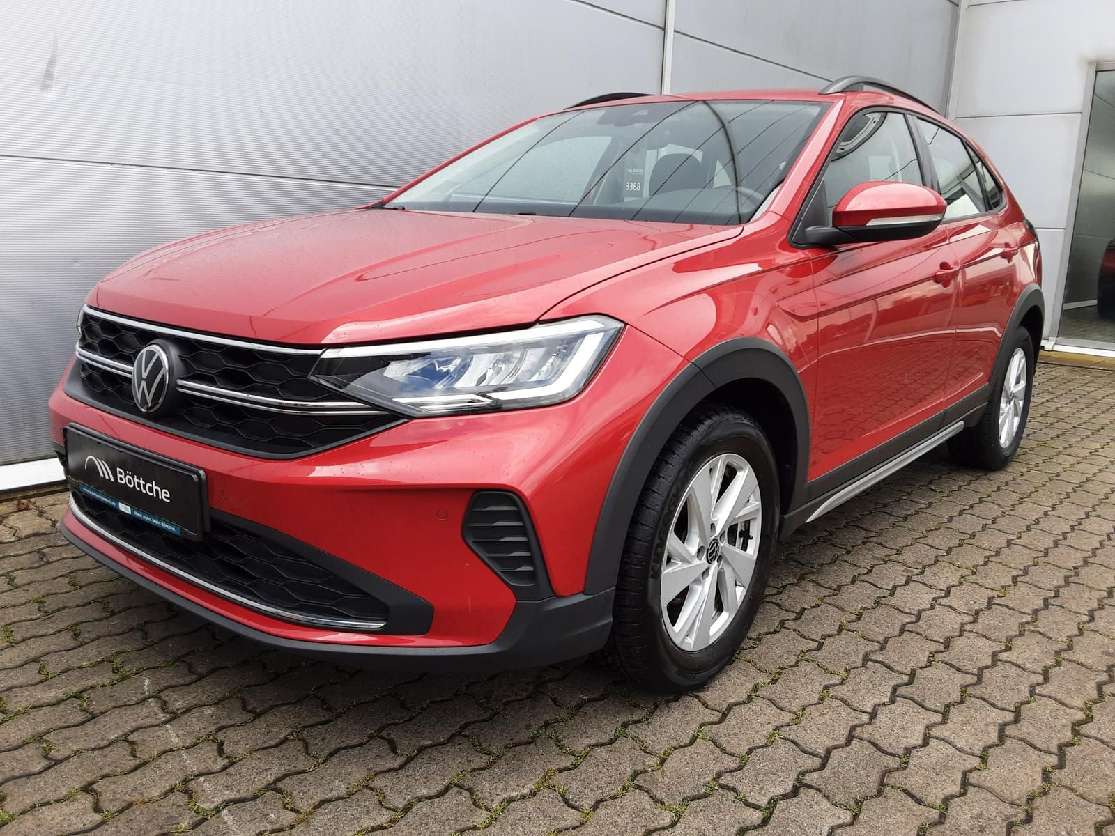 Volkswagen Taigo Life 1.0 TSI - Samsaru's Car Outlet