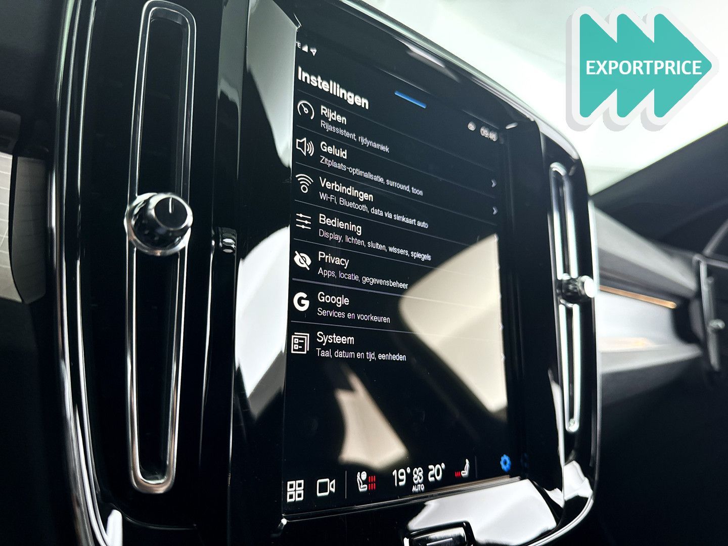 Volvo XC40 B4 Plus Dark | Parkeercamera | Stoel- en St