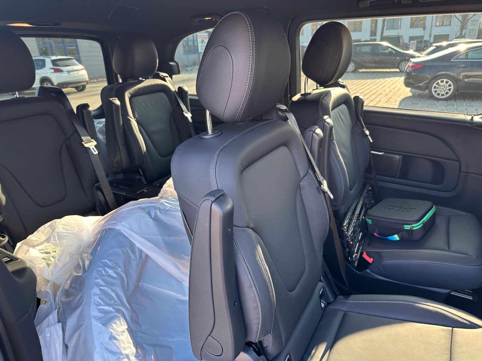 Mercedes-Benz V 220 d - Samsaru's Car Outlet