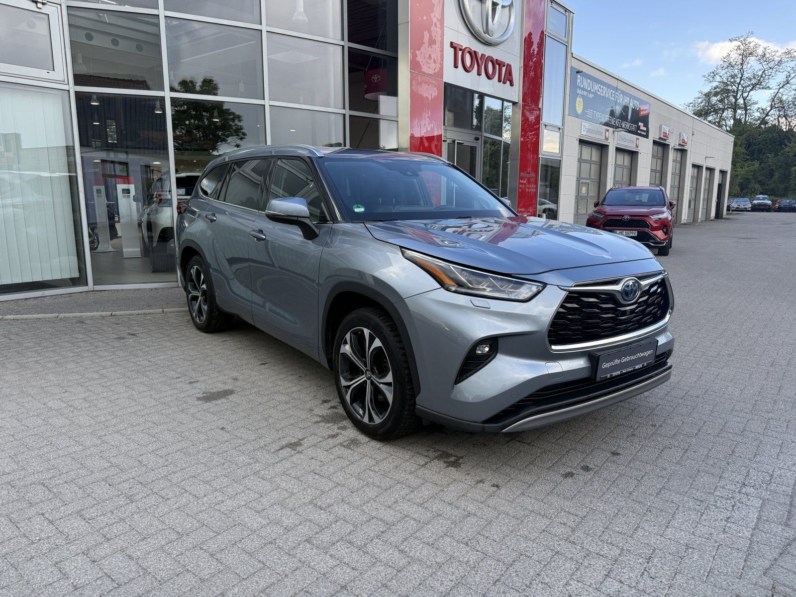 Toyota Highlander  2,5 l Hybrid  Luxury