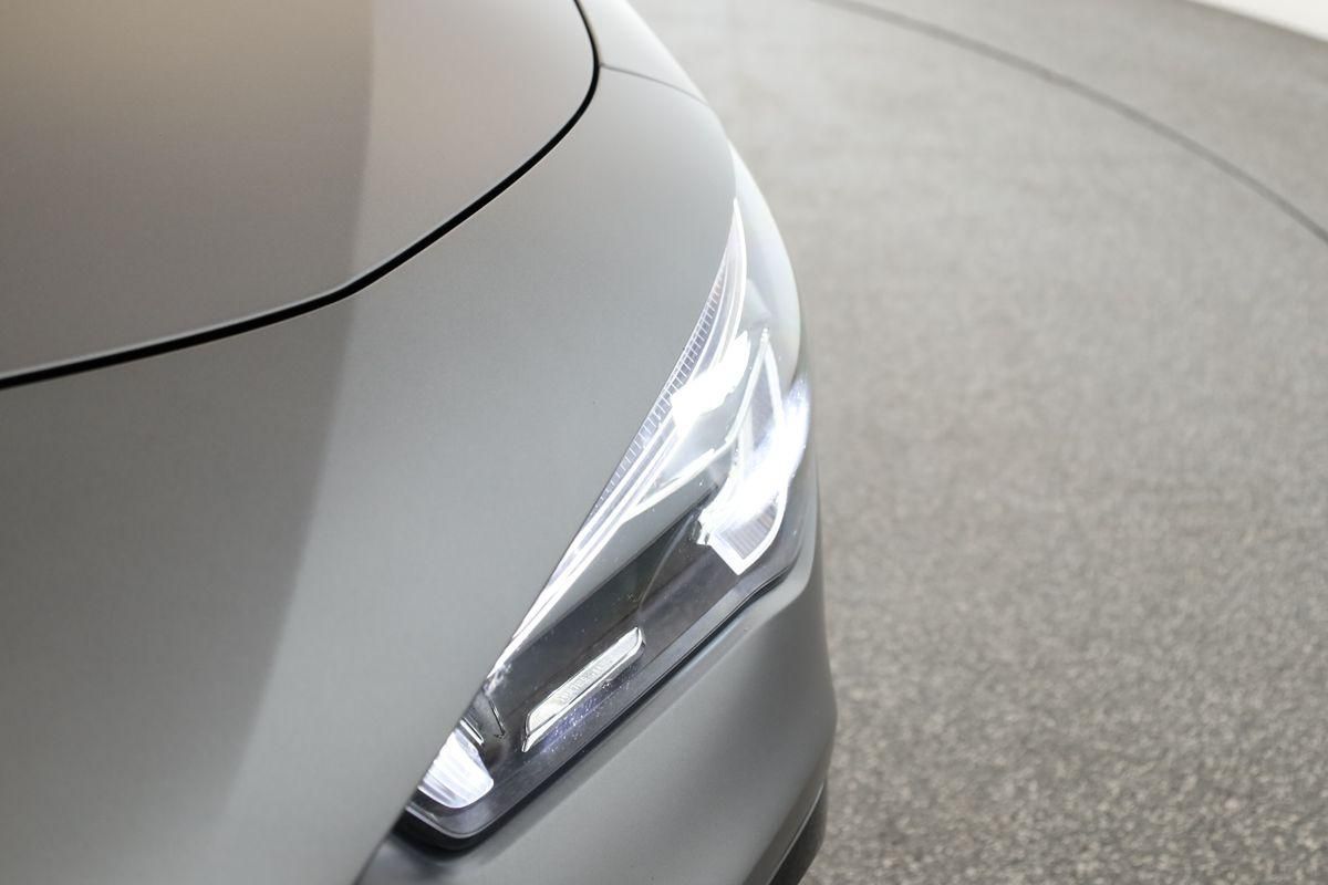Mercedes-Benz CLA 35 AMG Coupé - Samsaru's Car Outlet