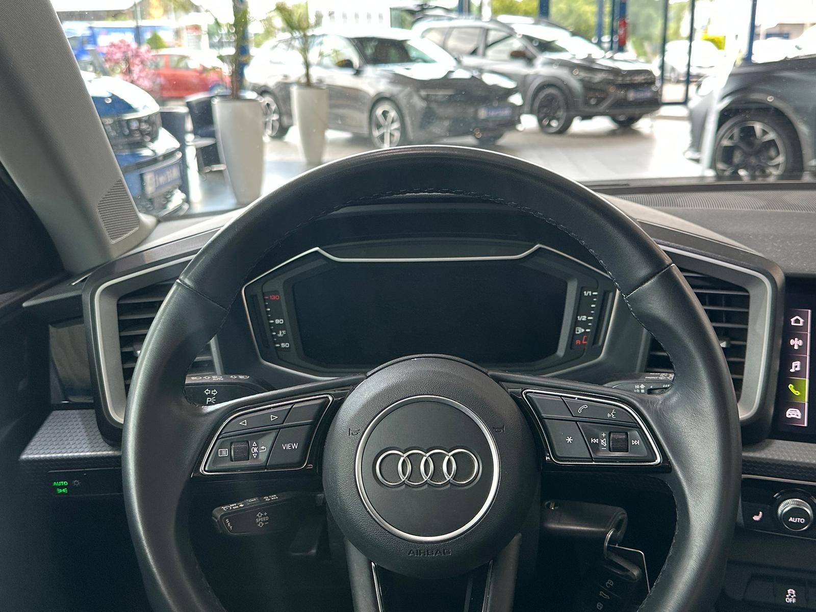 Audi A1 35 TFSI advanced - Samsaru's Car Outlet