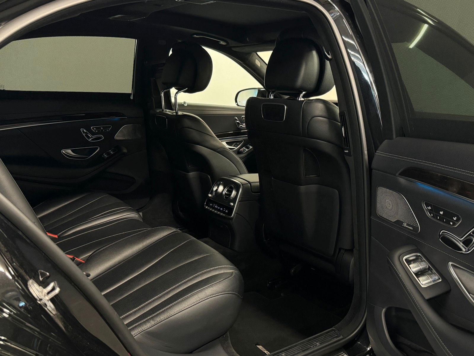 Mercedes-Benz S 350 d 4Matic - Samsaru's Car Outlet
