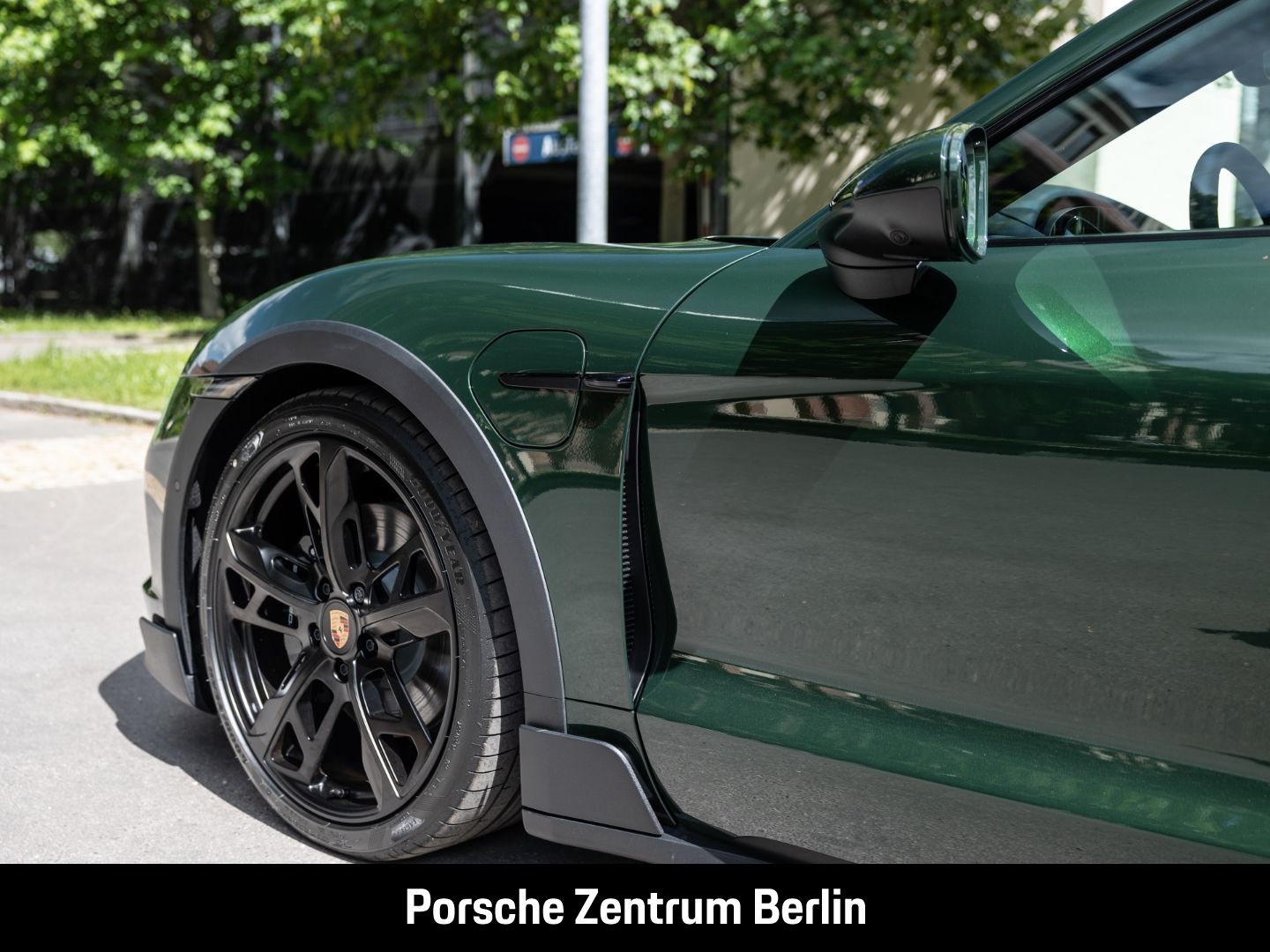 Porsche Taycan 4S Cross Turismo HD-Matrix HA-Lenkung