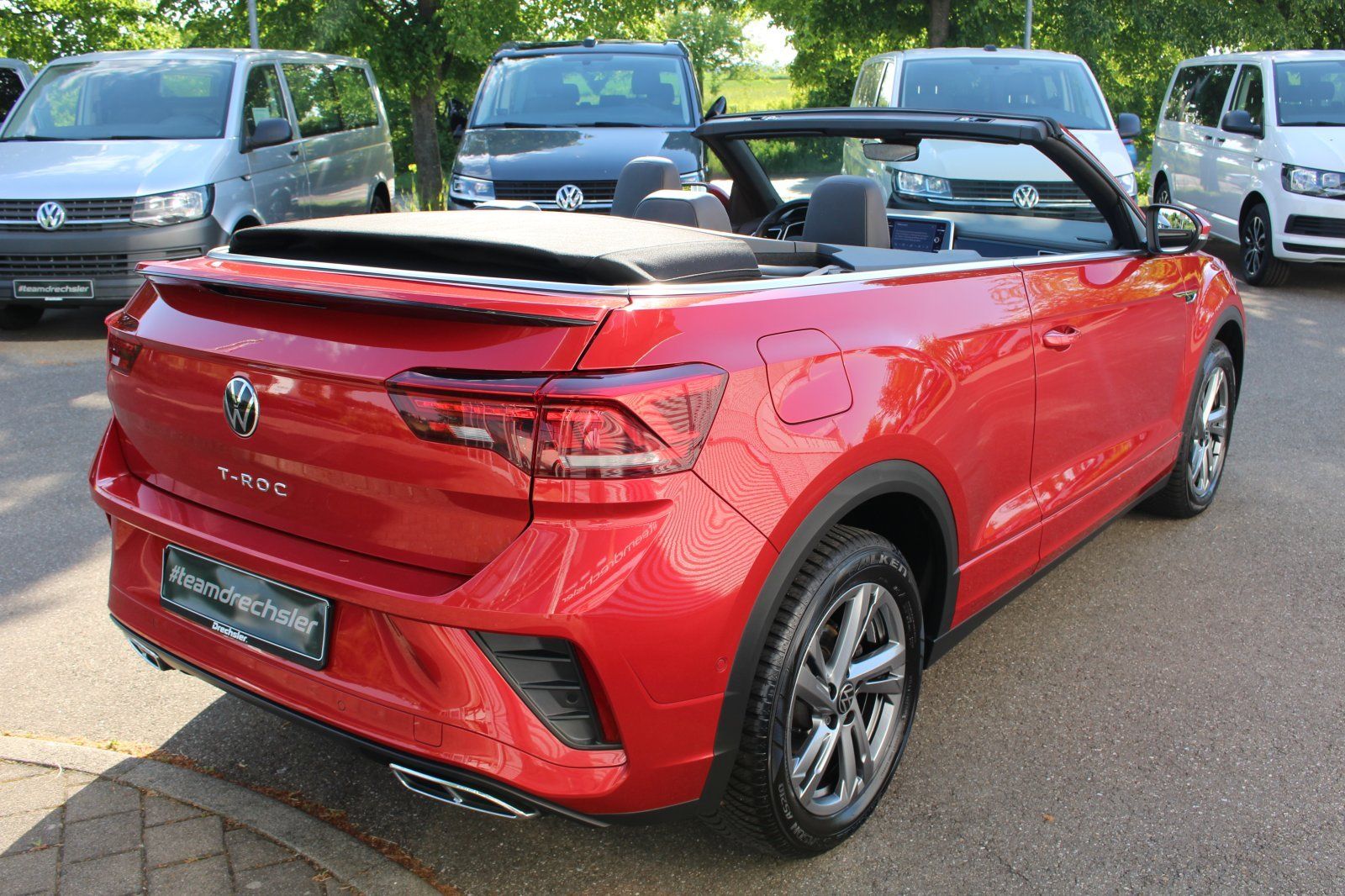 Volkswagen T-Roc 1.5 TSI DSG R-Line - Samsaru's Car Outlet