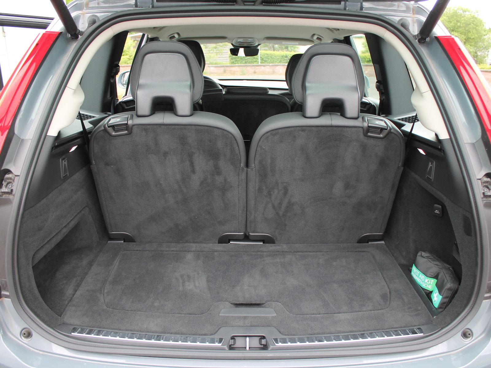 Volvo XC90 Core AWD - Samsaru's Car Outlet