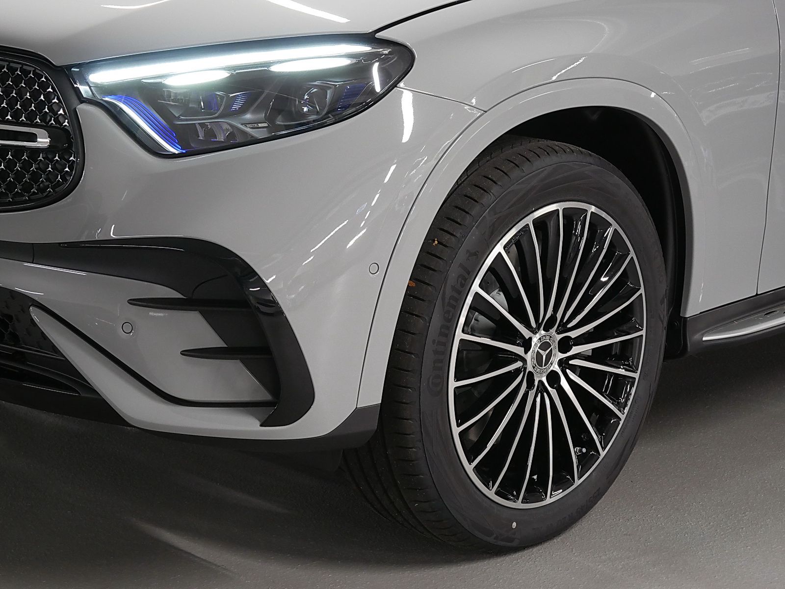 Mercedes-Benz GLC 300 d 4MATIC AMG MBUX Burm Night Ambiente