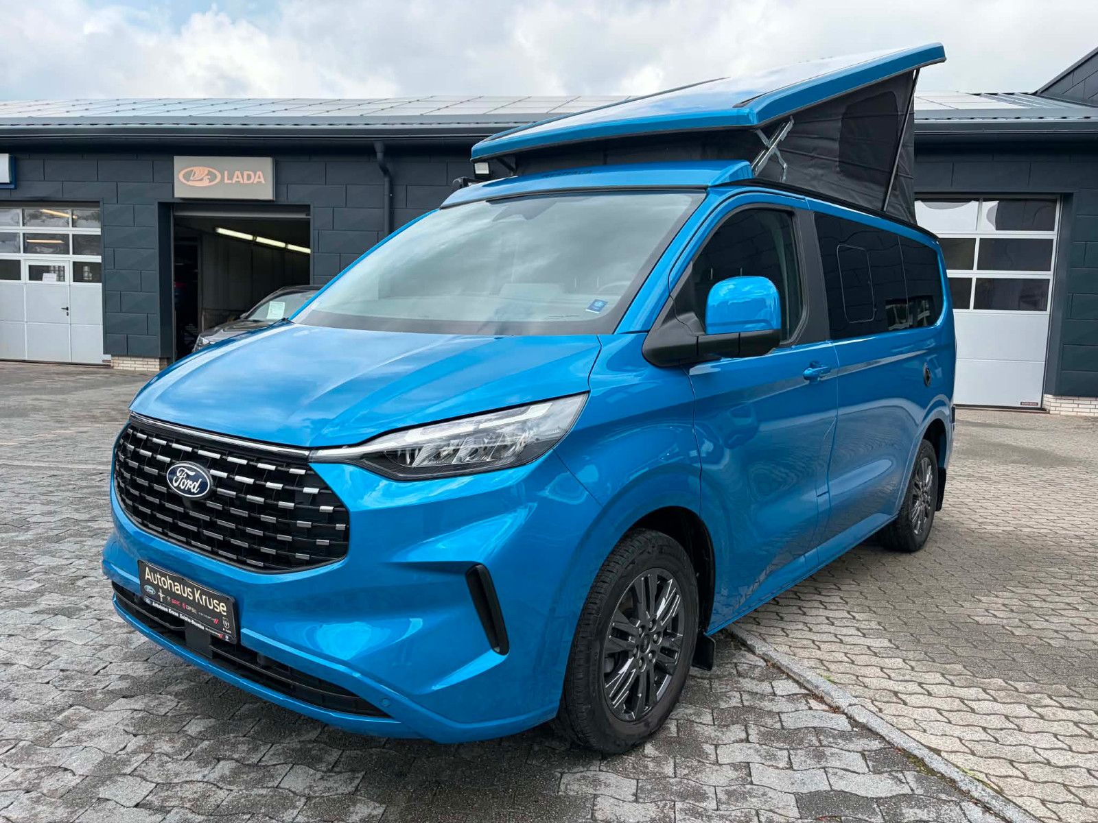 Ford Transit Custom Nugget 320 L1 Titan. Aufstelldach