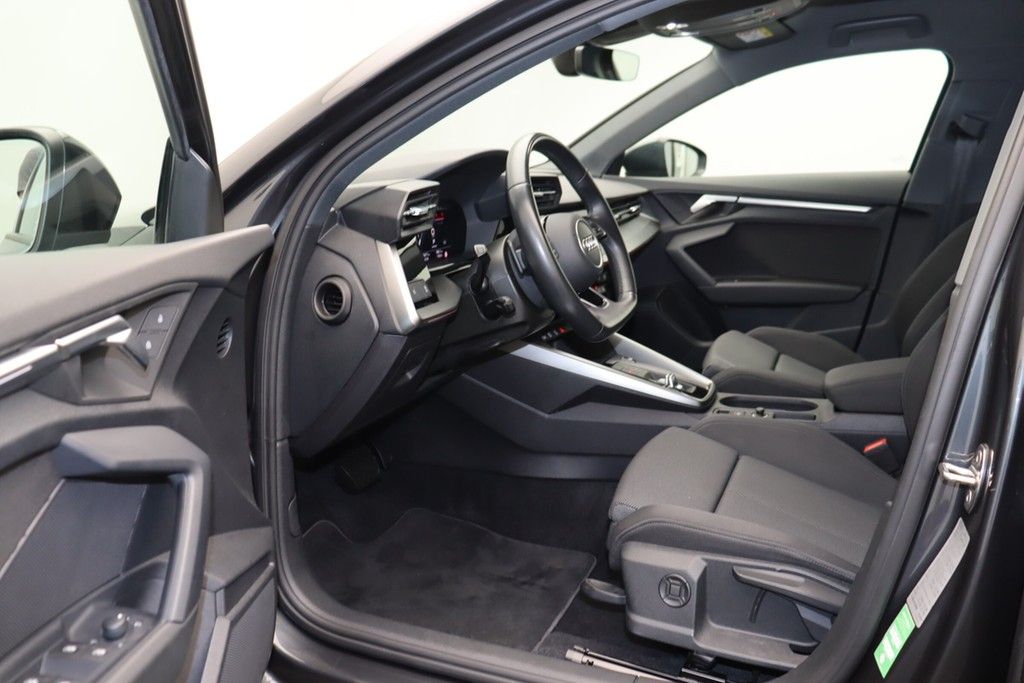 Audi A3 Sportback 35 TDI . Virt.Cockpit Navi ACC AHK