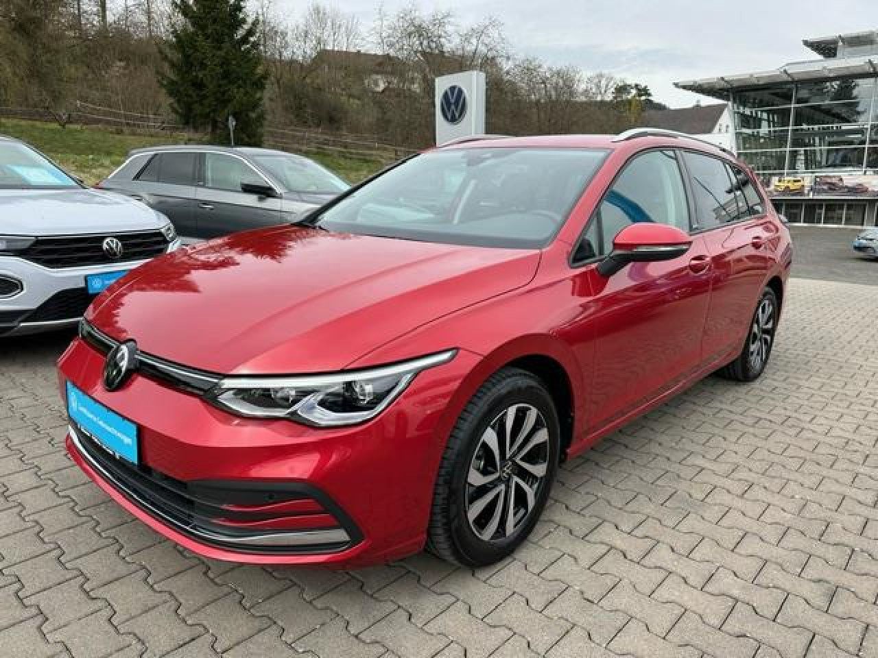 Volkswagen Golf VIII Variant Active 1.5 l eTSI - Samsaru's Car Outlet