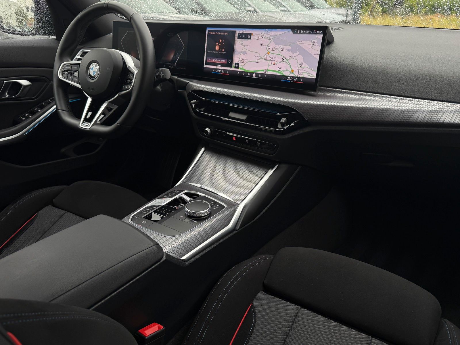 BMW 320i M Sport 18" HuD AHK ACC 360° 18"