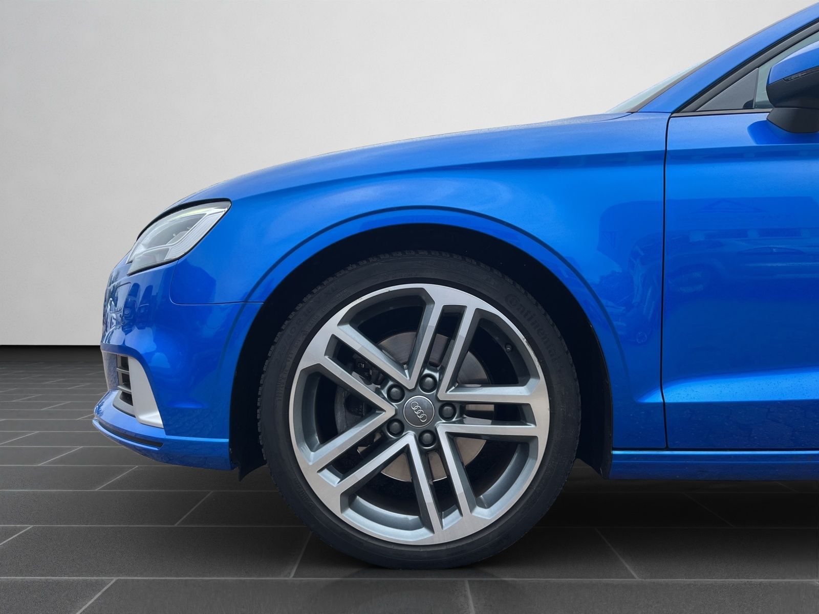 Audi A3 Limousine Sport 40 TFSI QUATTRO - Samsaru's Car Outlet