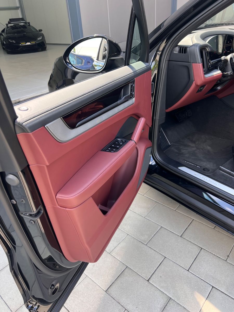 Porsche Cayenne Pano/22"/Head-Up/H- Achs/Masage/TV/RSE