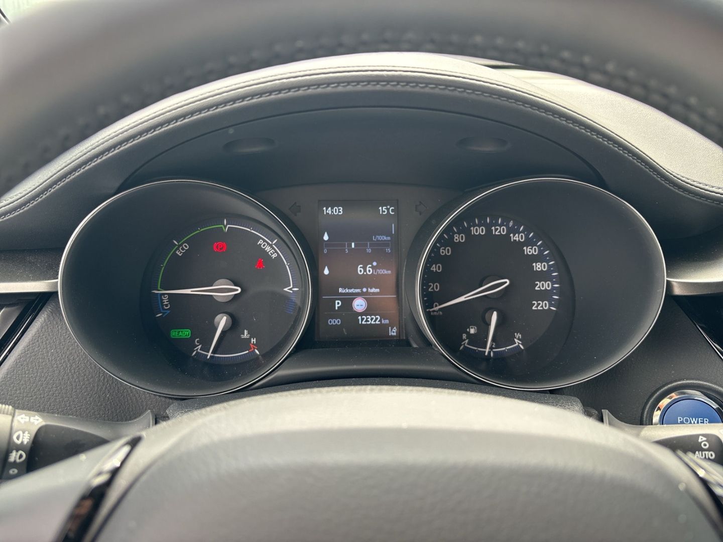 Toyota C-HR Hybrid Team D 2.0 - Samsaru's Car Outlet