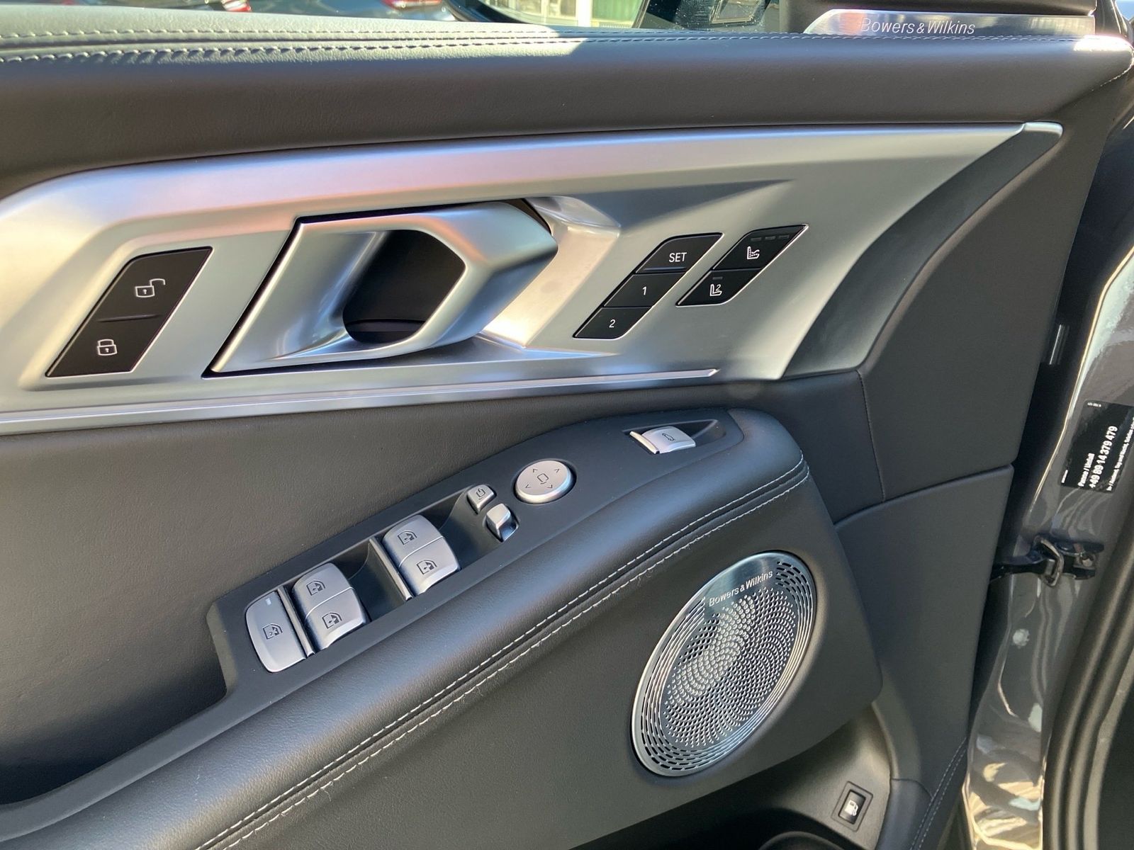 BMW XM HUD Massage DA Pro 23´´ B&W AHK M Drivers P.