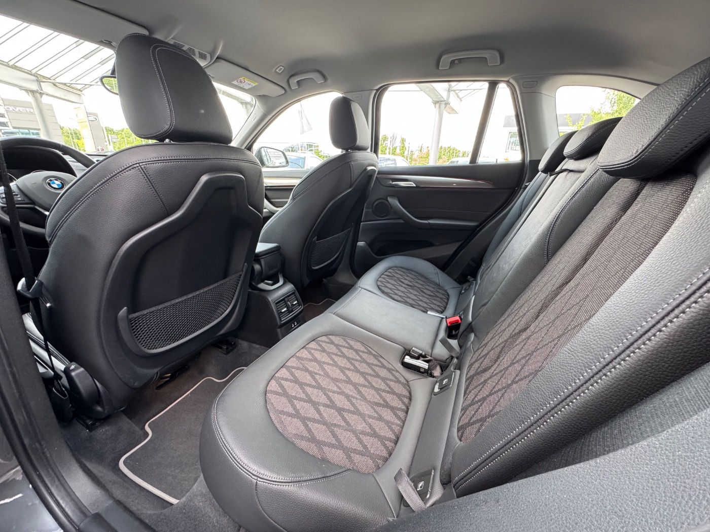BMW X1 xDrive18d Aut. xLine - Samsaru's Car Outlet