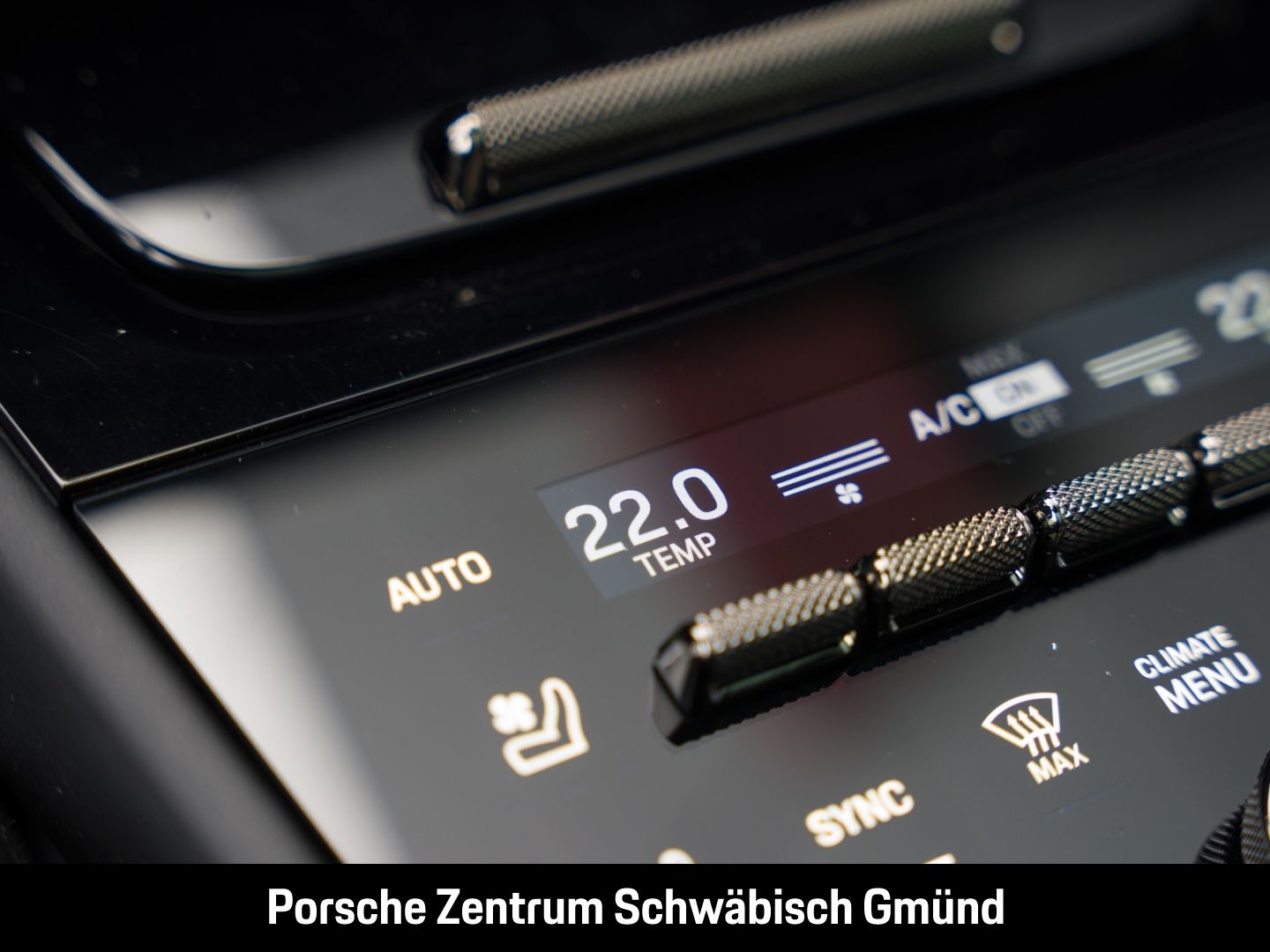 Porsche Cayenne Turbo E-Hybrid Burmester Nachtsicht PDCC