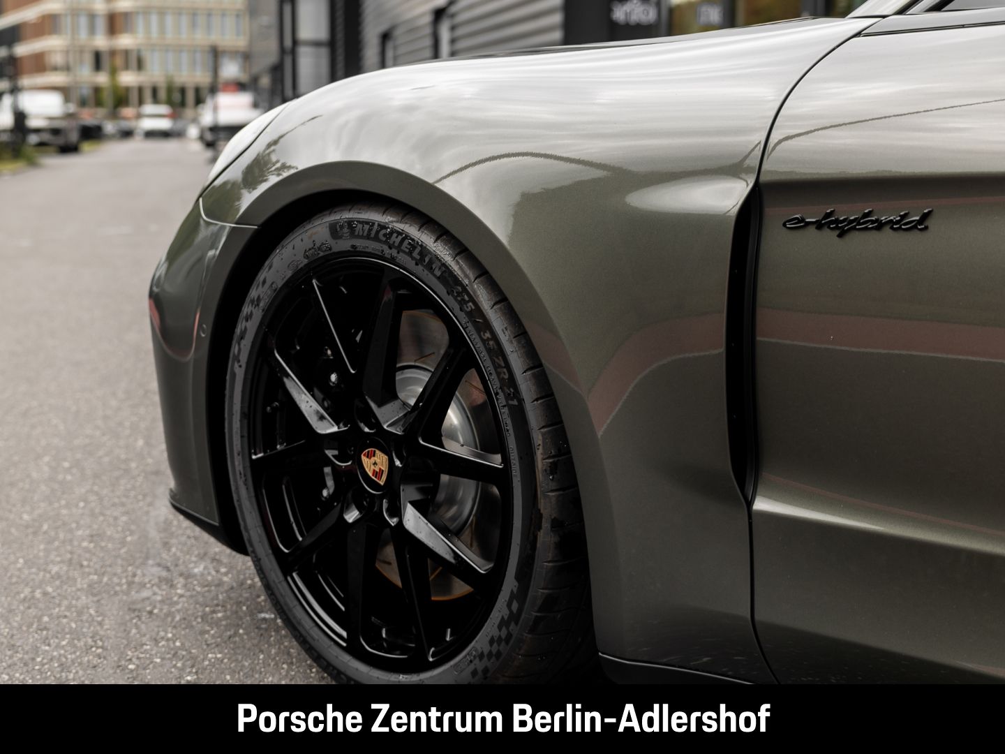 Porsche Panamera 4S E-Hybrid HA-Lenkung InnoDrive HUD