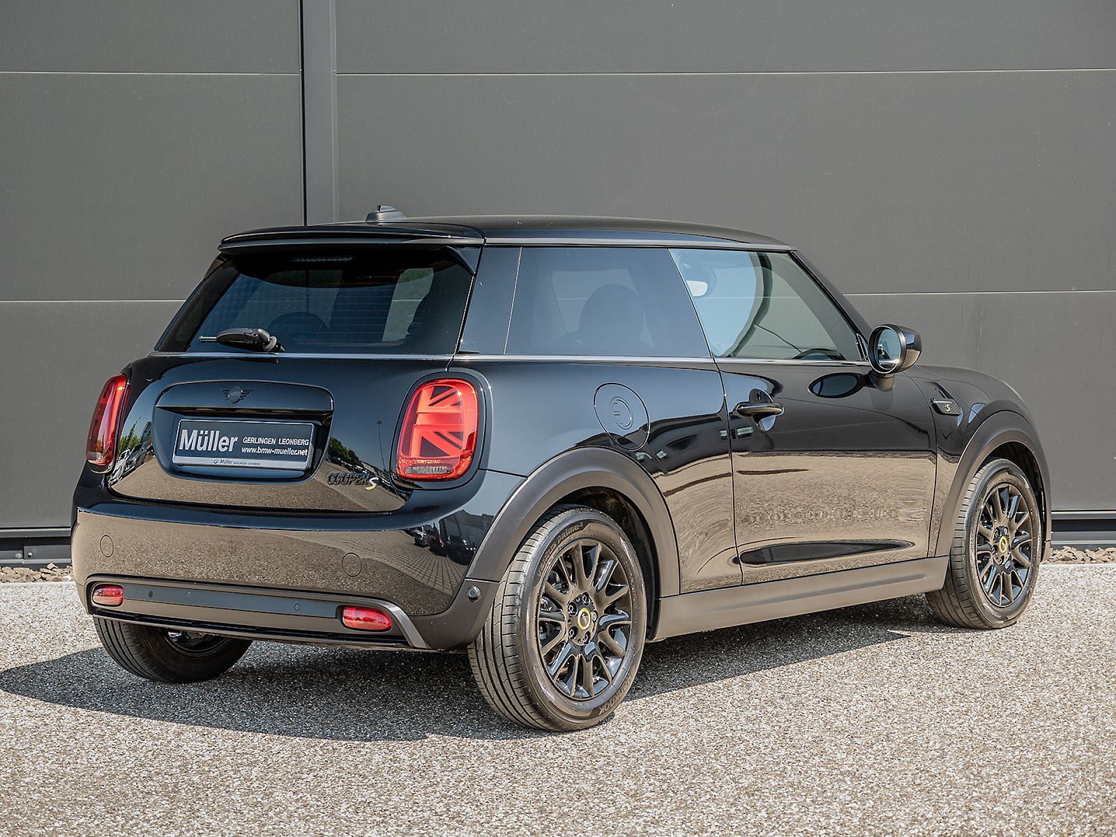MINI Cooper SE 3-T - Samsaru's Car Outlet