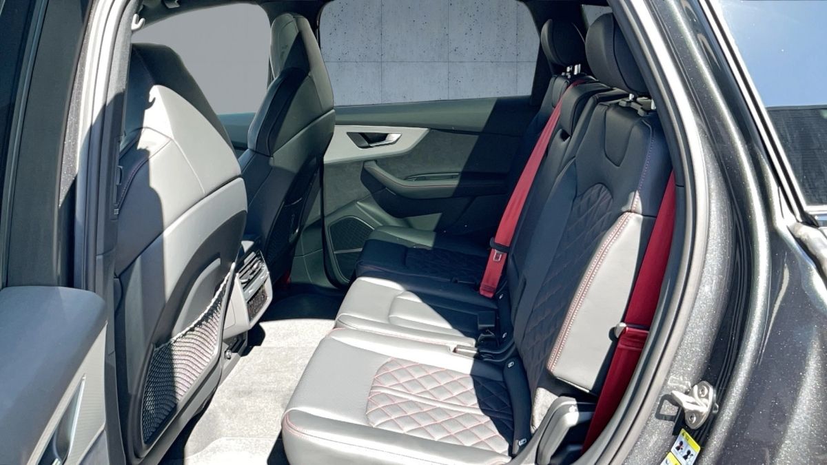Audi Q7 SUV S line 50 TDI qu. tiptr. Laser PANO HUD
