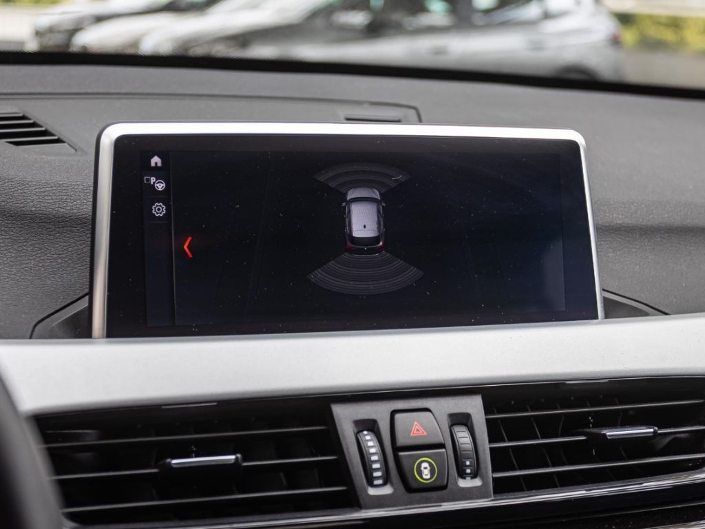 BMW X1 18d - Samsaru's Car Outlet