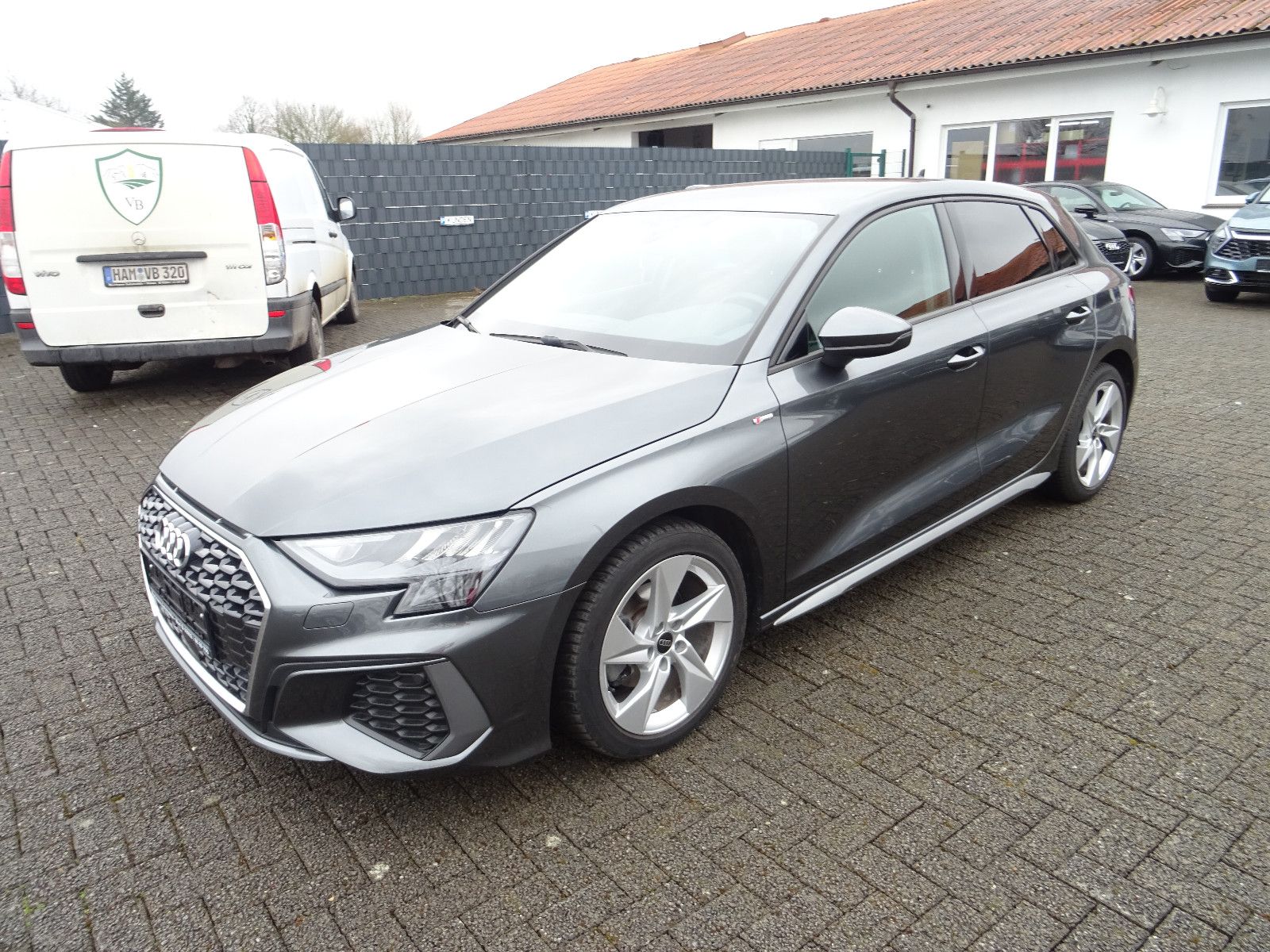 Audi A3 Sportback 30 TFSI S line Navi LED SHZ Virtual