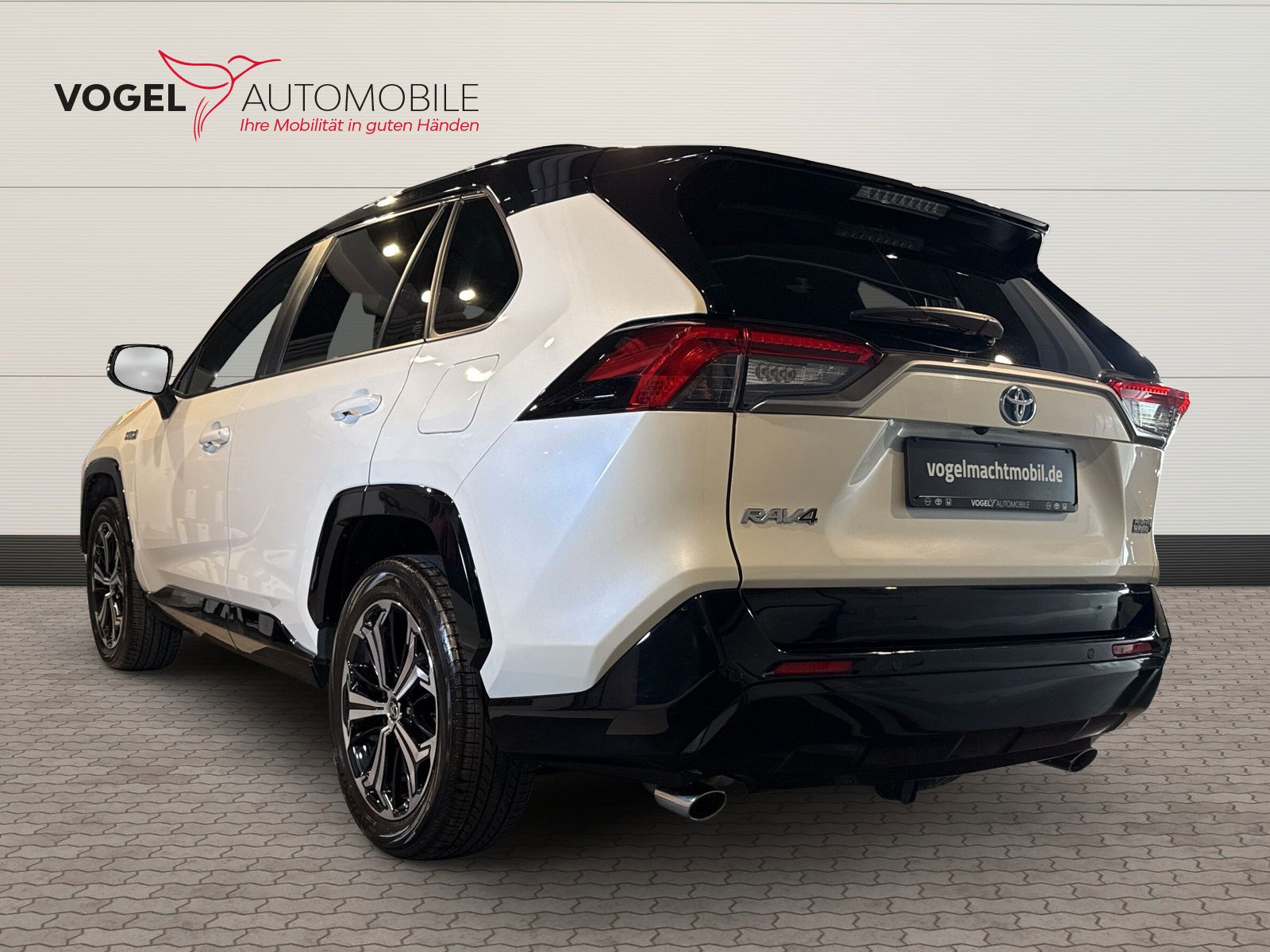 Toyota RAV4 2.5 Hybrid PlugIn Style - Samsaru's Car Outlet