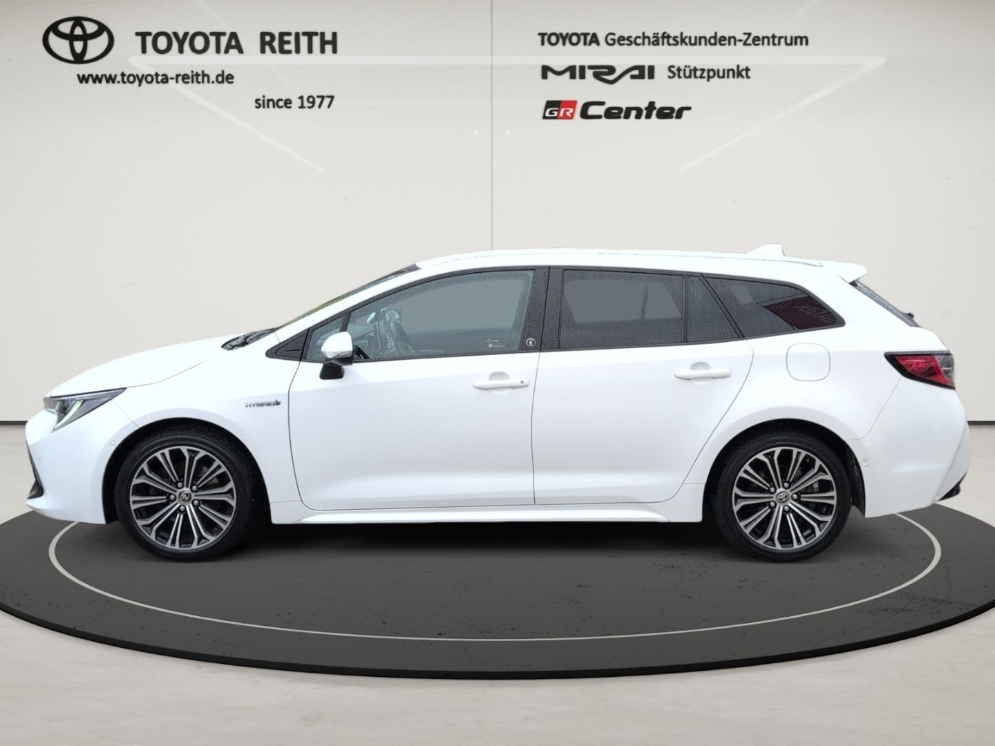 Toyota Corolla Touring Sports 2.0-l Hybrid Team D LED A