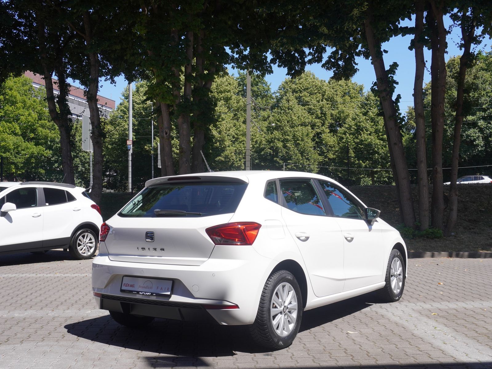Seat Ibiza 1.0 TSI Style DSG - Samsaru's Car Outlet