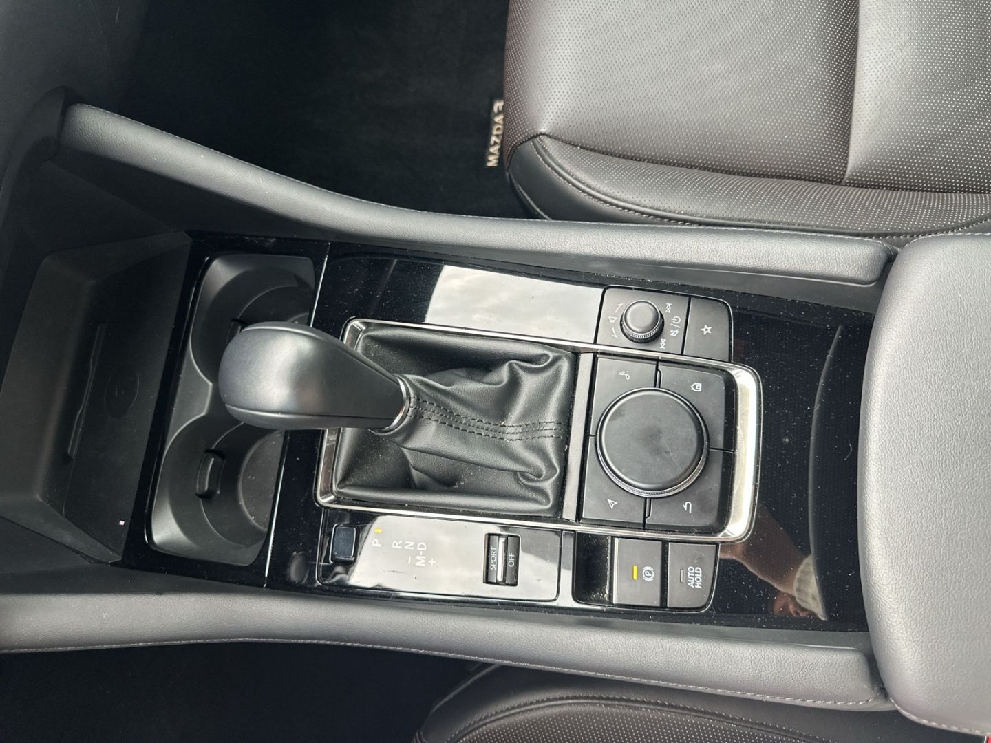Mazda 3 Exclusive-Line NAVI+PDC+RfK+SHZ+LHZ