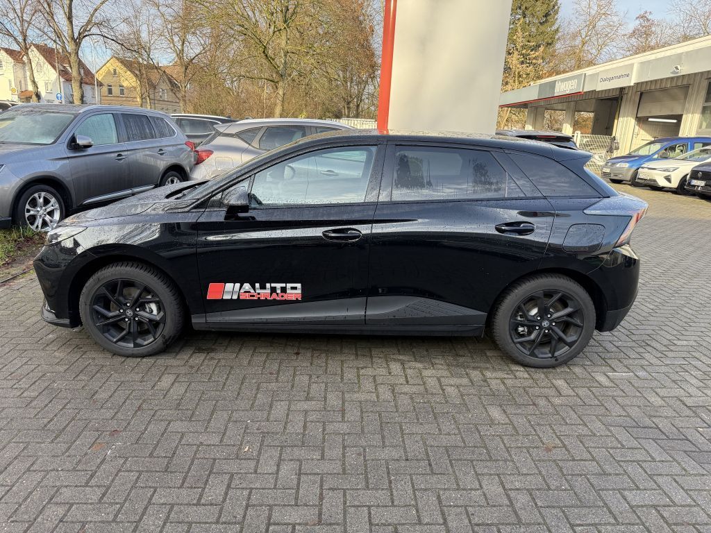 MG4 Luxury MY23 LRH/SHZ/AAC/KAMERAS/PDC/LED