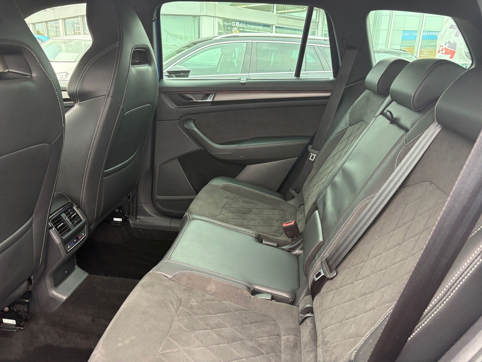 Skoda Kodiaq 2.0 TDI DSG 4x4 SPORTLINE *AHK *LED *ACC