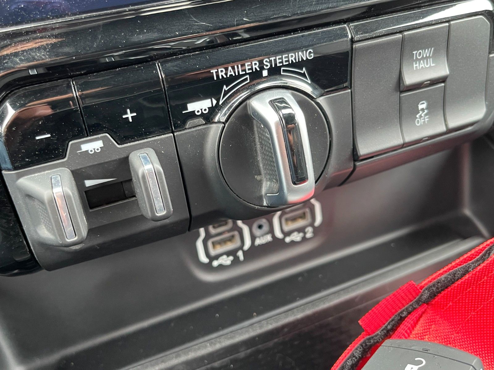 Dodge RAM 3.6L V6 1500 *Shzg*AHK*R-Kam*LPG-BRC-TOP
