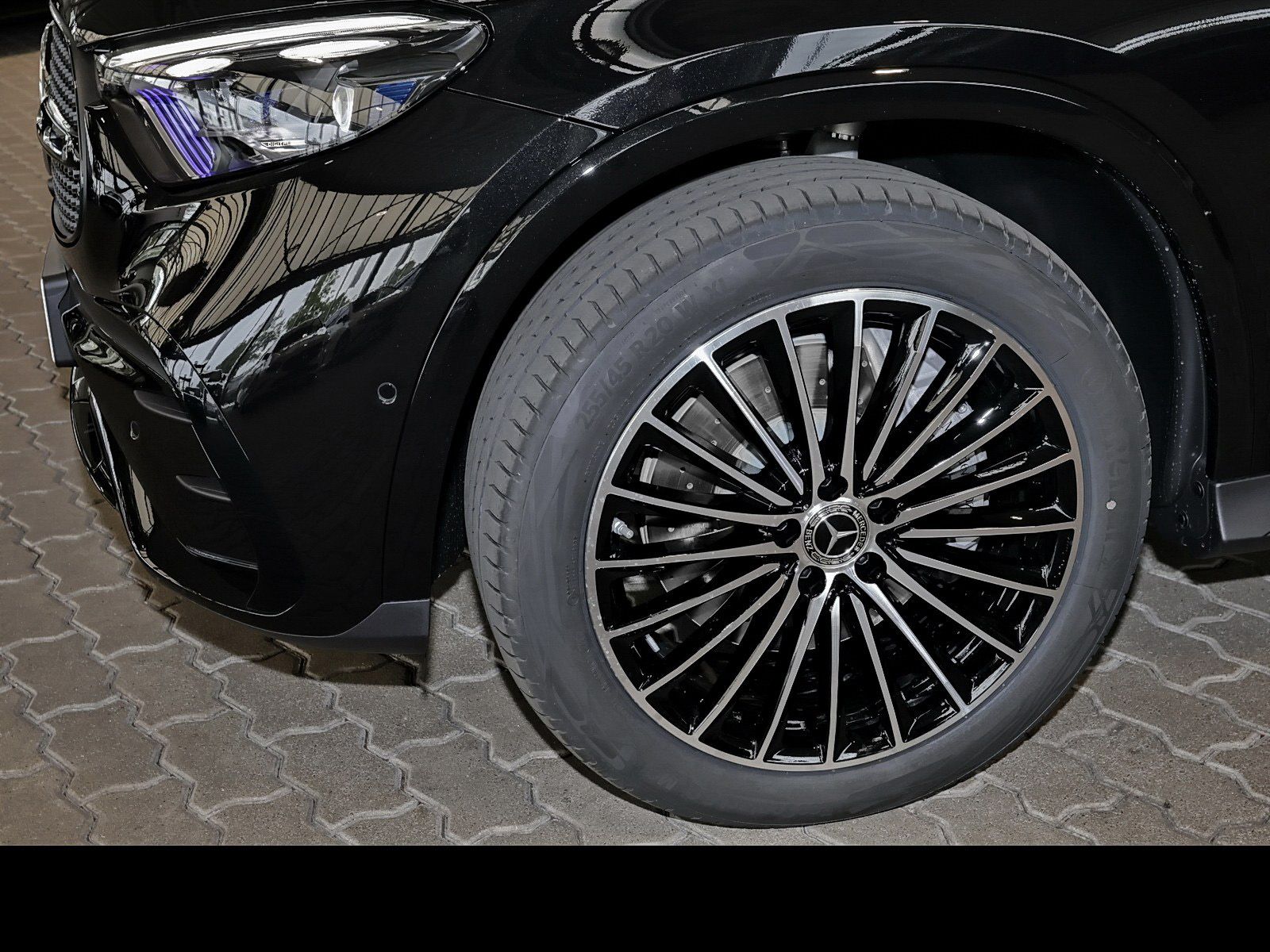 Mercedes-Benz GLC 300 d 4M AMG Multikontursit+Standhz+AHK+Pano