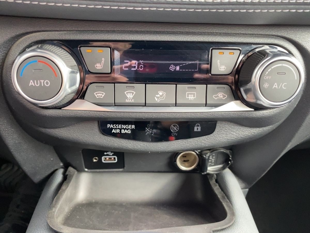 Nissan Juke DCT N-Connecta - Samsaru's Car Outlet