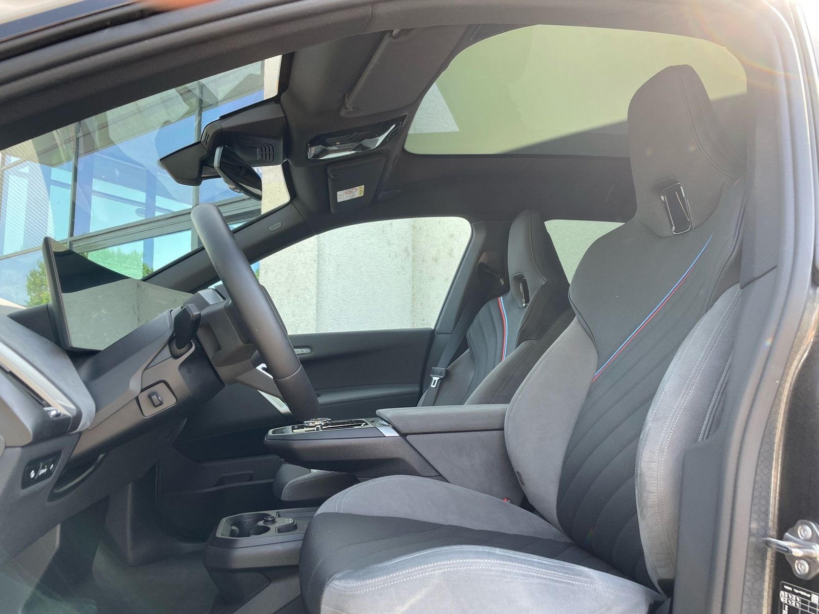 BMW iX xDrive60 M Sport Pro || Pano AHK Autobahnass