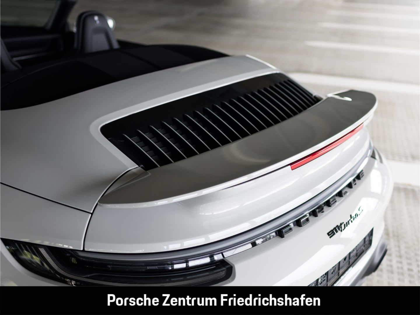 Porsche 992 911 Turbo S Cabriolet Burmester Liftsystem B