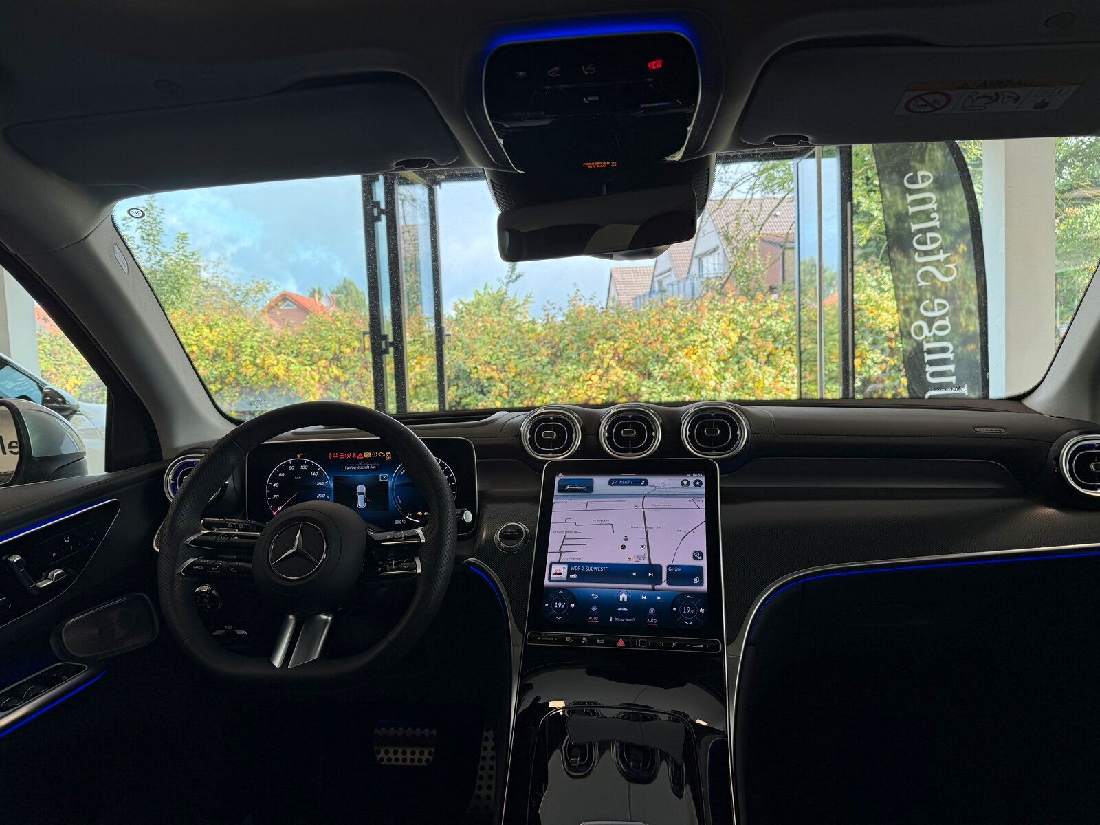 Mercedes-Benz GLC 300 e 4M AMG - Samsaru's Car Outlet