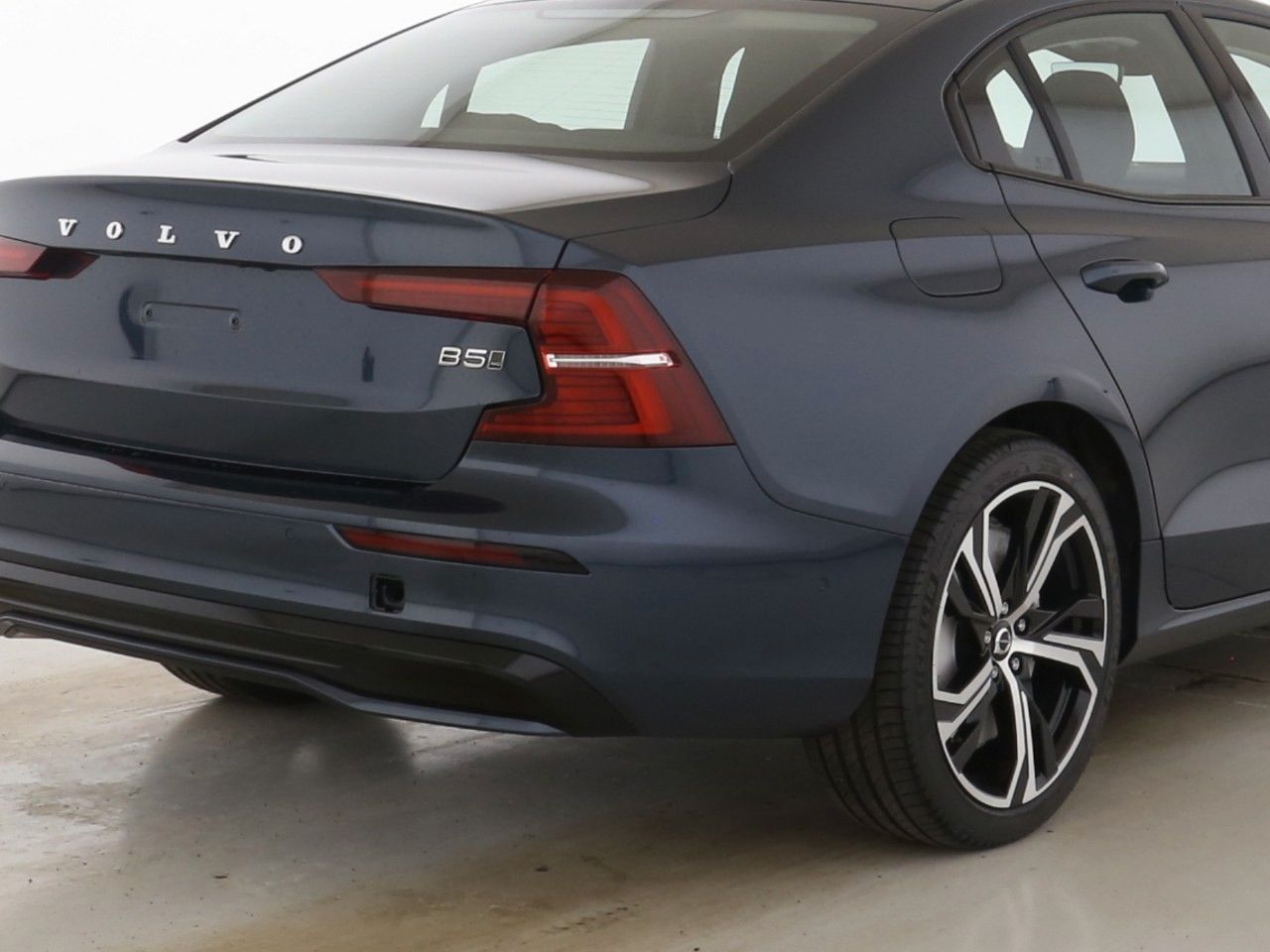 Volvo S60 B5 Ultimate Dark AWD
