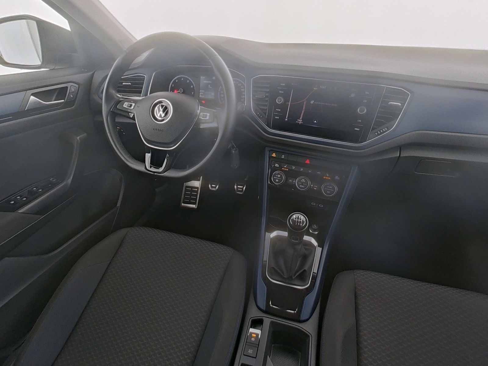Volkswagen T-Roc United - Samsaru's Car Outlet