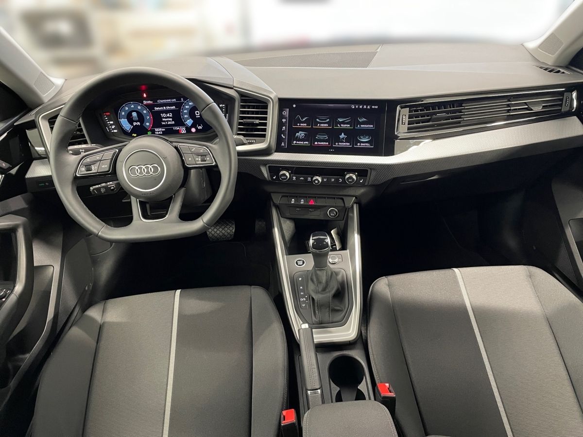 Audi A1 Sportback 25 TFSI S line - Samsaru's Car Outlet