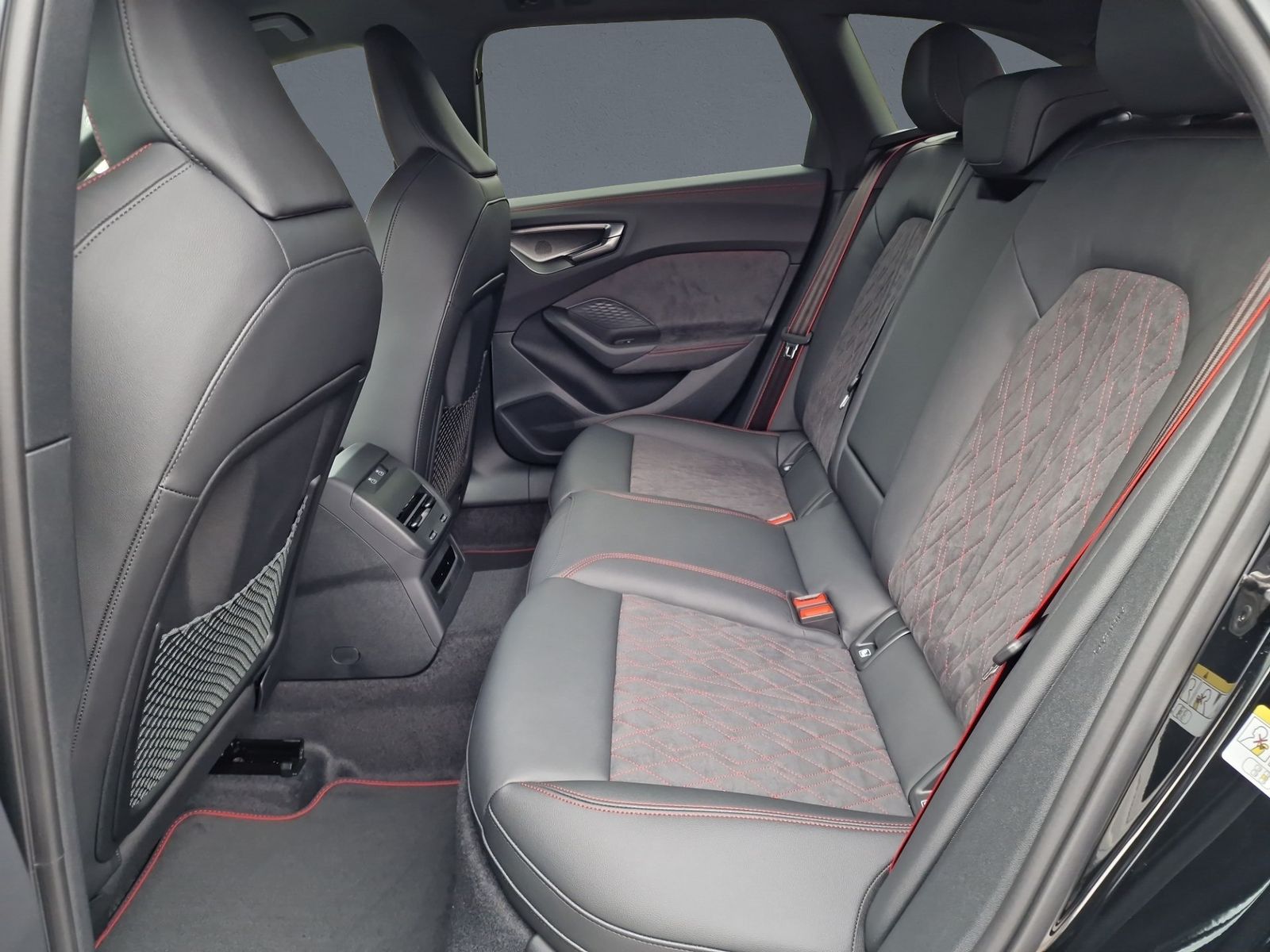 Audi A5 Avant TFSI qu 2x S line MATRIX B&O AHK KAM Hu