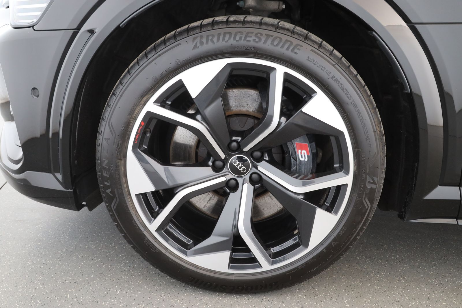 Audi e-tron S Sportback quattro S line | AHK | PANORA