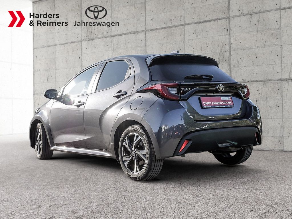 Toyota Yaris Hybrid Style LED PDC ACC KAMERA KLIMA SHZ