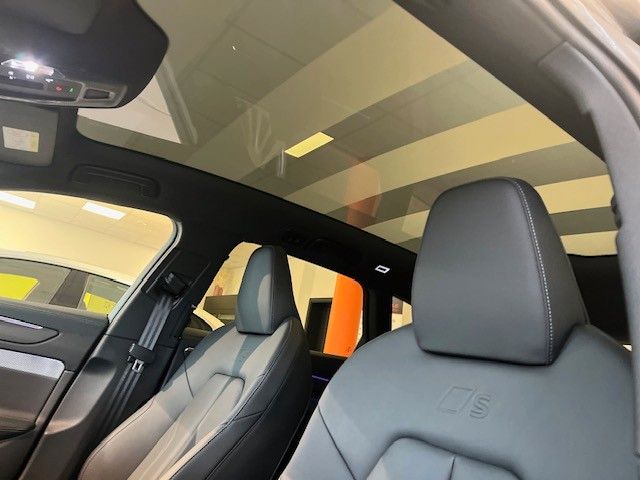 Audi A6 Avant 2.0 TDI 40 *S-Line-Neues Modell*2600 KM