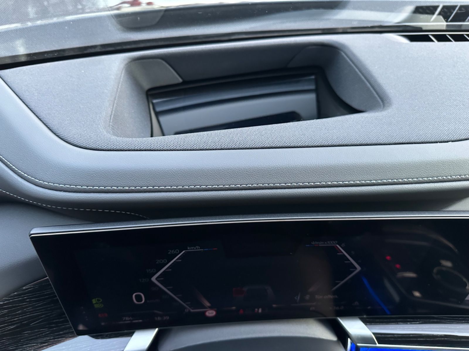 BMW 740 d xDrive M Sport  Fond Entertainment,TV