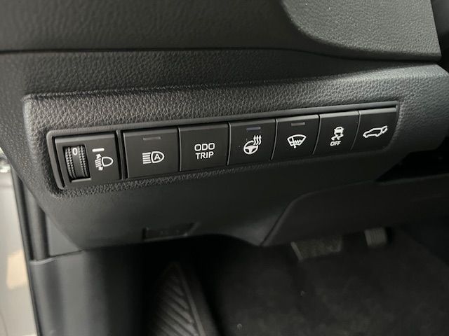 Toyota Corolla Touring Sports - 2.0 Hybrid Style  - Nav