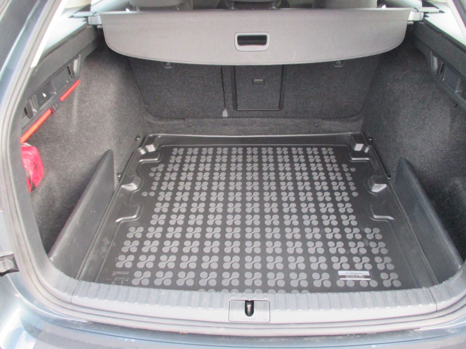 Skoda Octavia Combi 1.5 TSI STYLE - Samsaru's Car Outlet