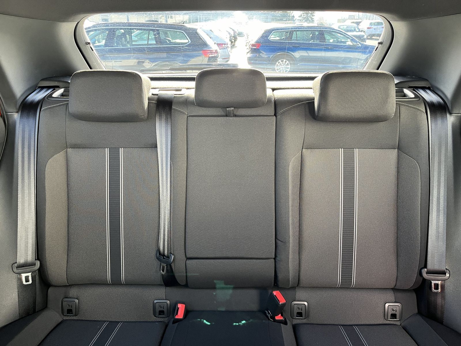 Volkswagen T-Roc 2.0 TDI DSG Style - Samsaru's Car Outlet